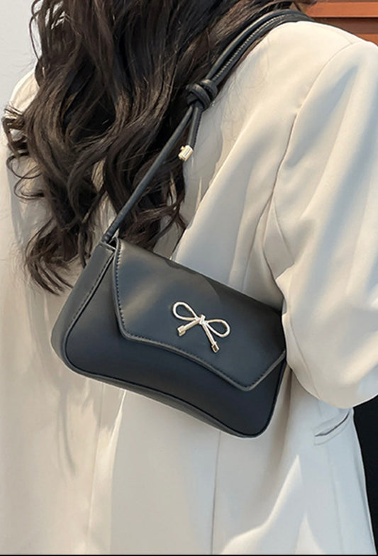 Bow Purse